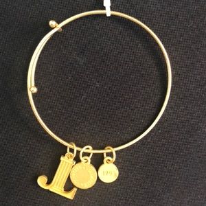 Junior League charm bracelet - never worn!